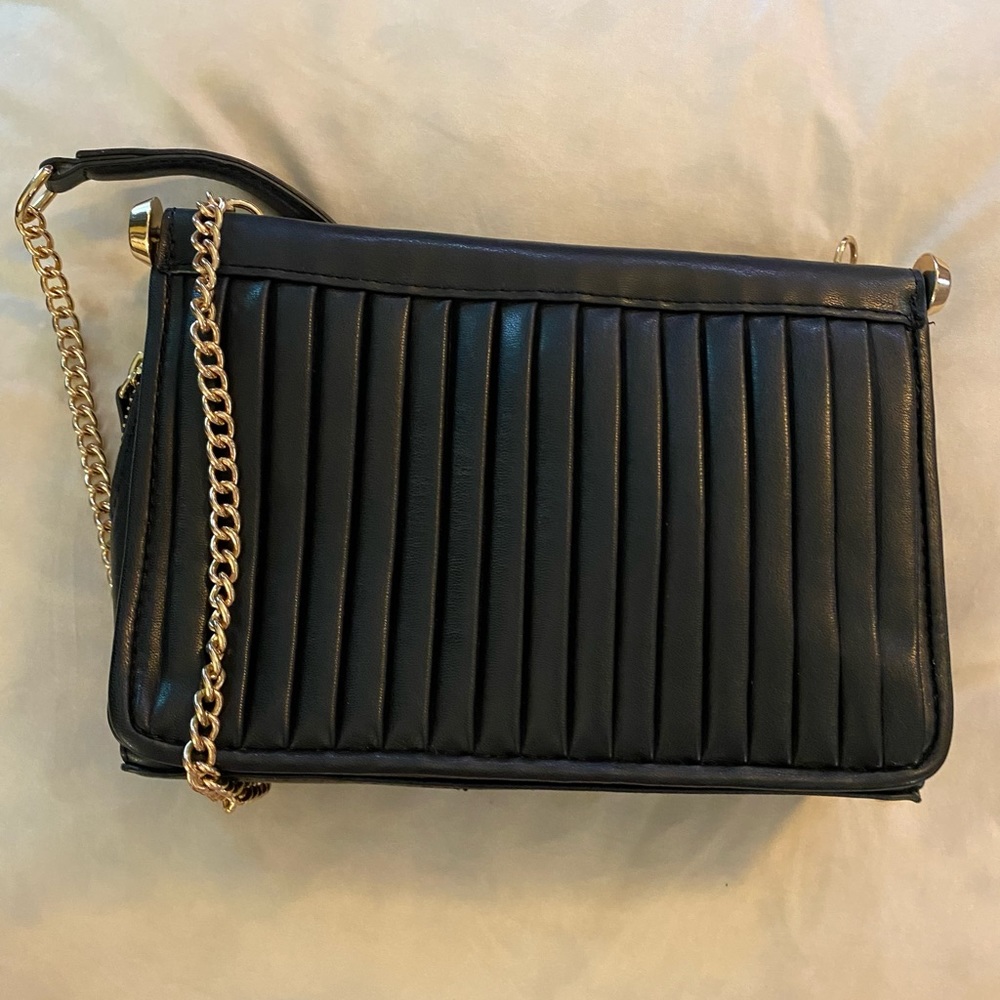 Alfani dowel black pleated chain strap crossbody women’s purse